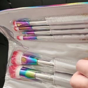 Pur make up brushes new